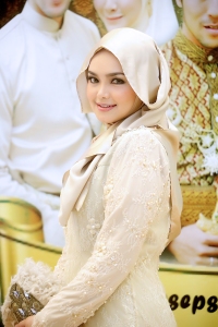 Siti_Nurhaliza_-_Khairul_Fahmi's_Wedding_2013
